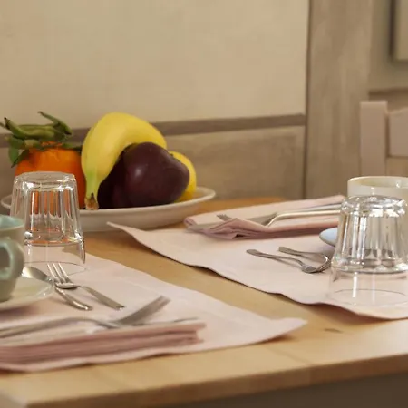 Sasso Di Rocca Bed and Breakfast 3*