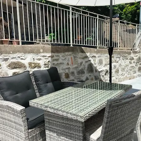 Bed and Breakfast Sasso Di Rocca 3*