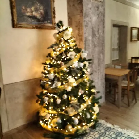 Sasso Di Rocca Bed & Breakfast 3*