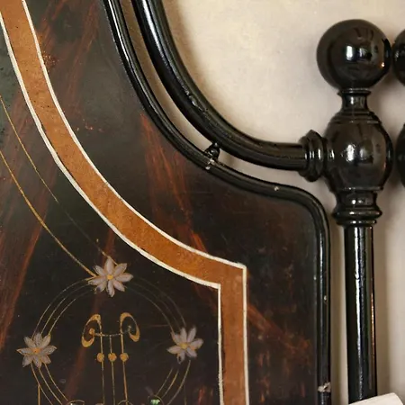 Sasso Di Rocca Bed and Breakfast 3*